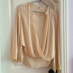 Sz xsmall boutique crisscross top